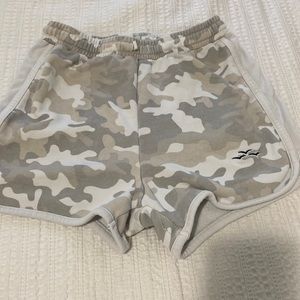 Comfy Camo Shorts (size kids 14)